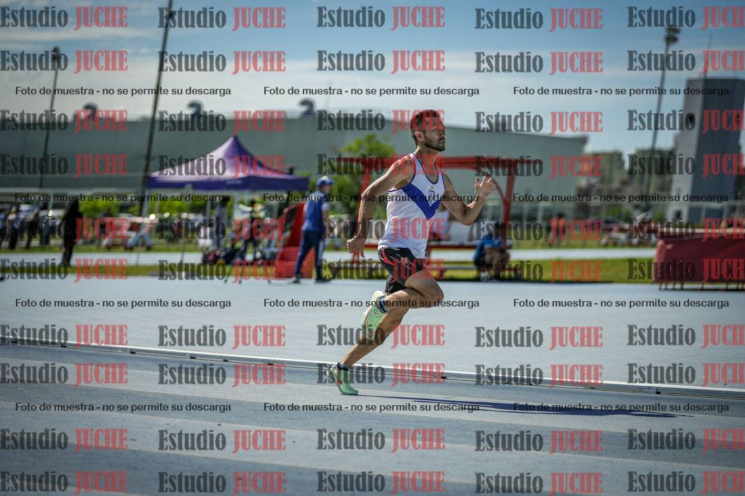 Fotos de los 400 m llanos de varones
