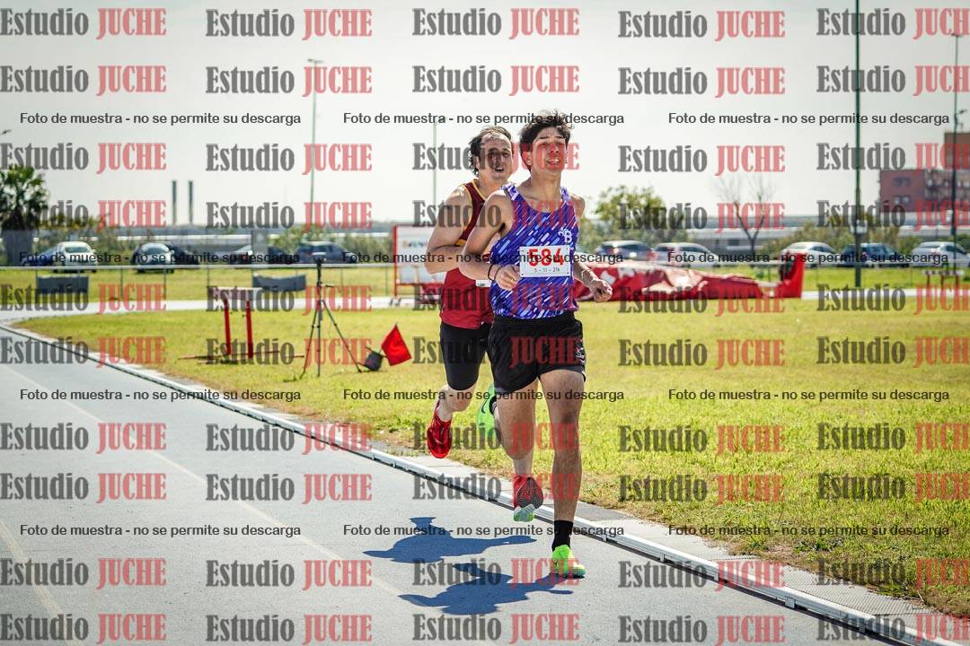Fotos de los 800 m llanos de varones