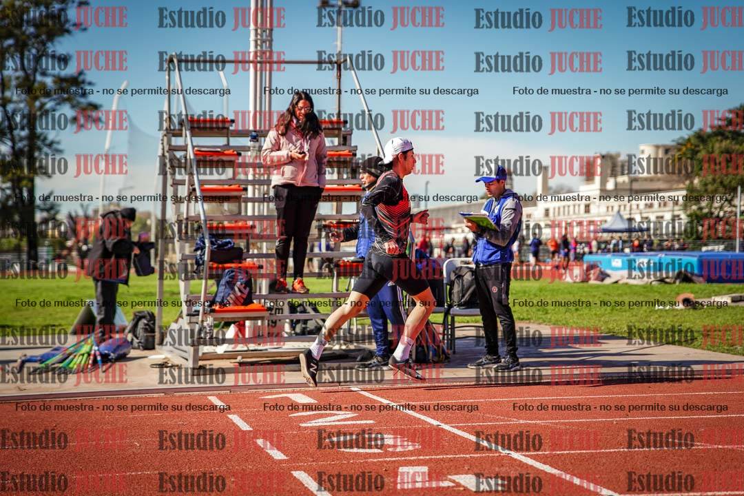 Fotos de los 800 m llanos de varones