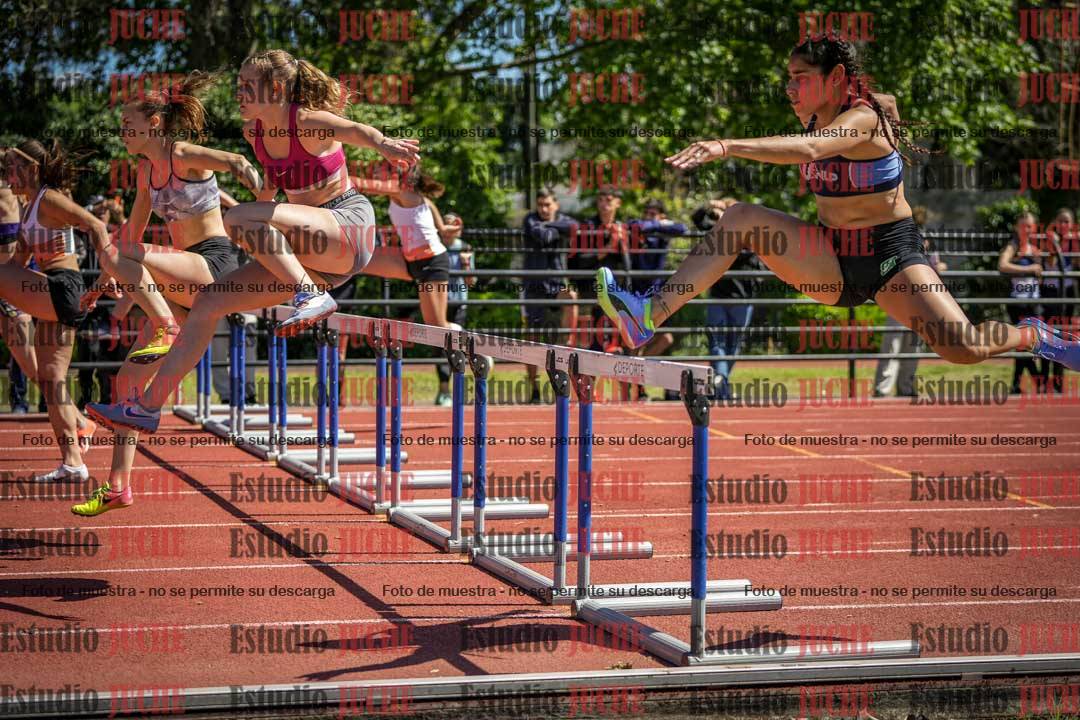 Fotos de los 100 m con vallas de mujeres