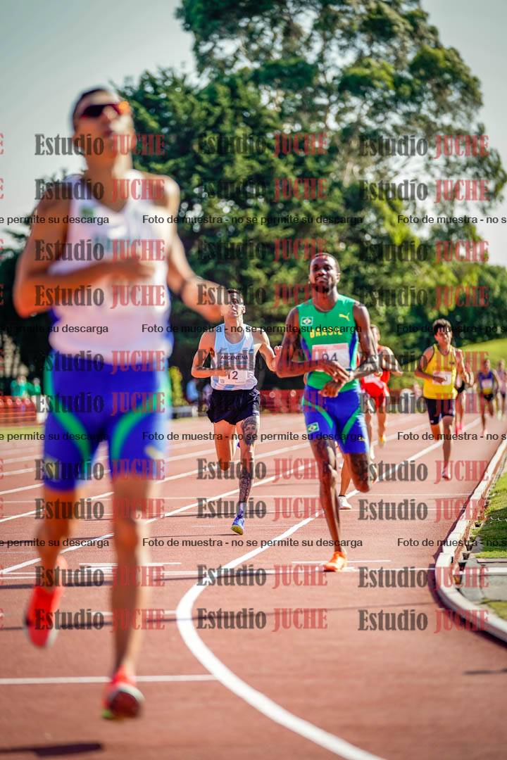 Fotos de los 1500 m llanos de varones