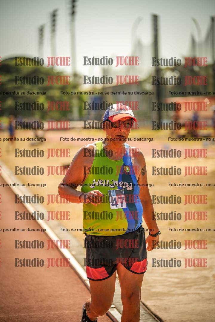Fotos de los 3000 m llanos de varones