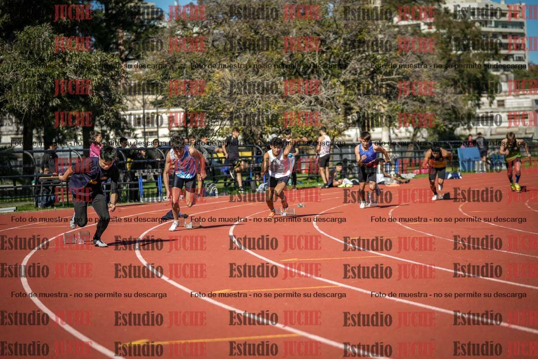 Fotos de los 200 m llanos de varones