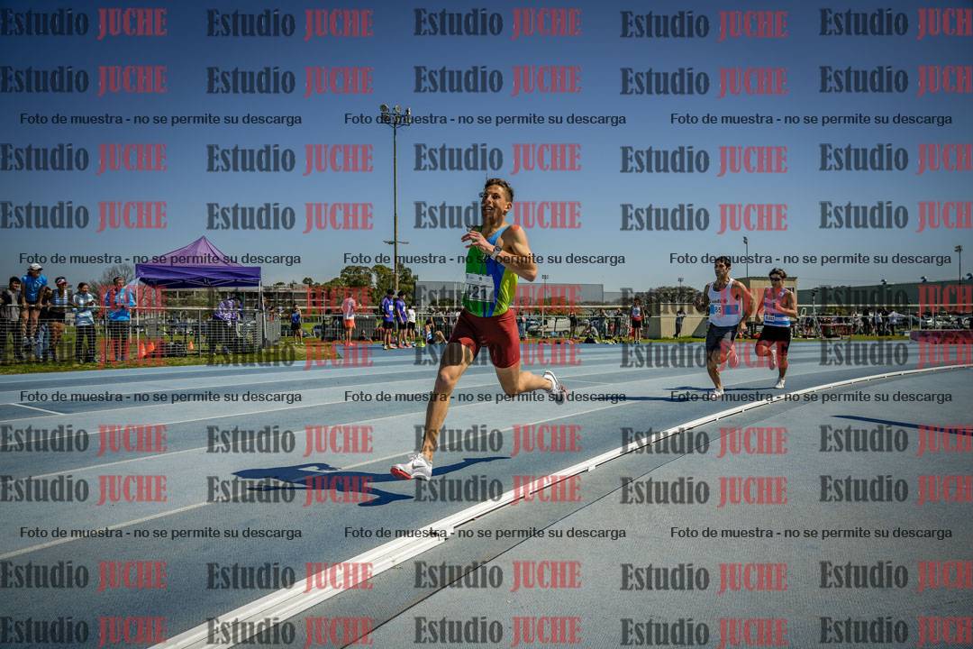 Fotos de los 800 m llanos de varones