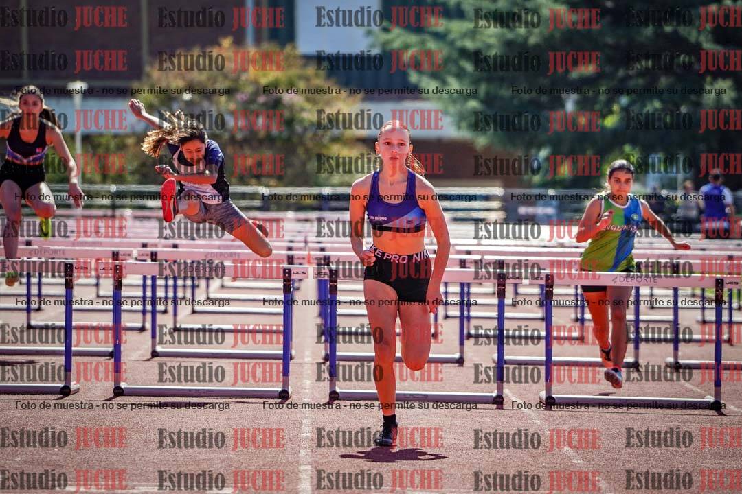 Fotos de los 80 m con vallas de mujeres