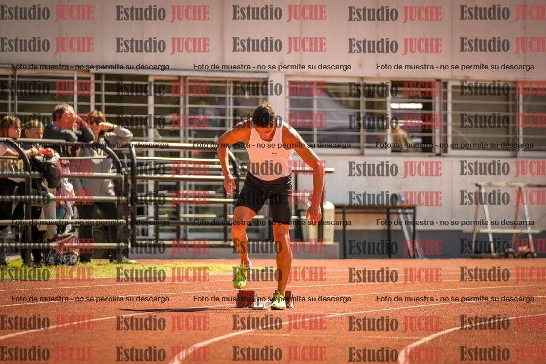 Fotos de los 400 m llanos de varones