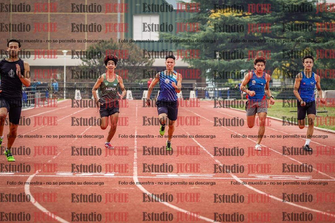 Fotos de los 200 m llanos de varones
