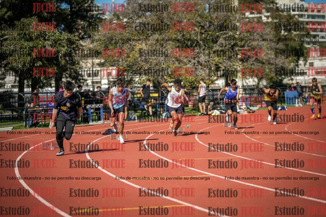 Fotos de los 200 m llanos de varones