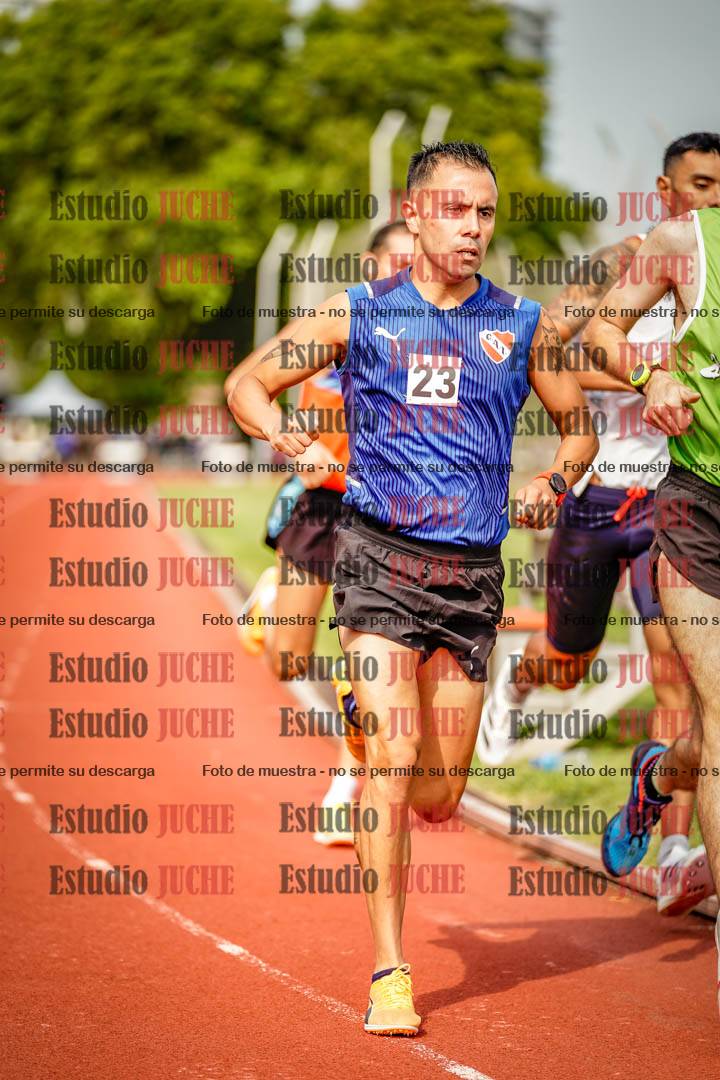 Fotos de los 3000 m llanos de varones