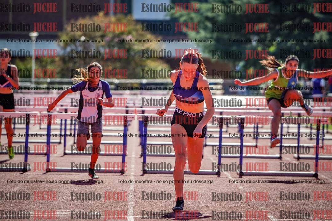 Fotos de los 80 m con vallas de mujeres