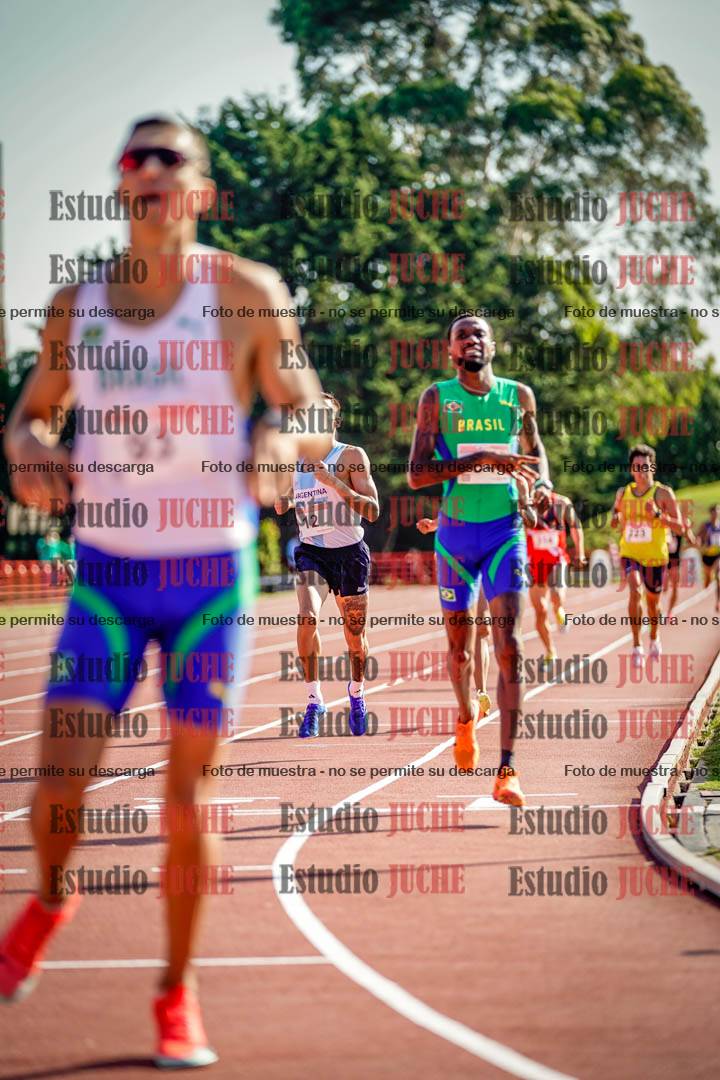Fotos de los 1500 m llanos de varones