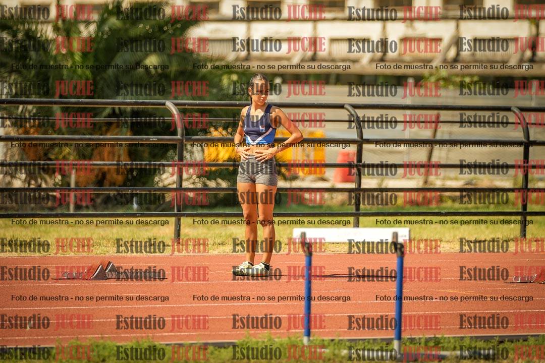 Fotos de los 295 m con vallas de mujeres