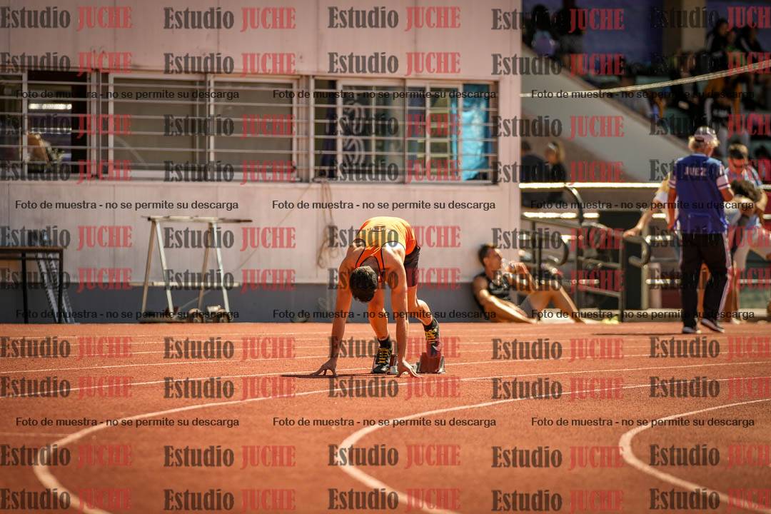 Fotos de los 400 m llanos de varones