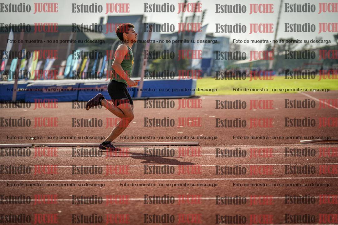Fotos de los 400 m llanos de varones
