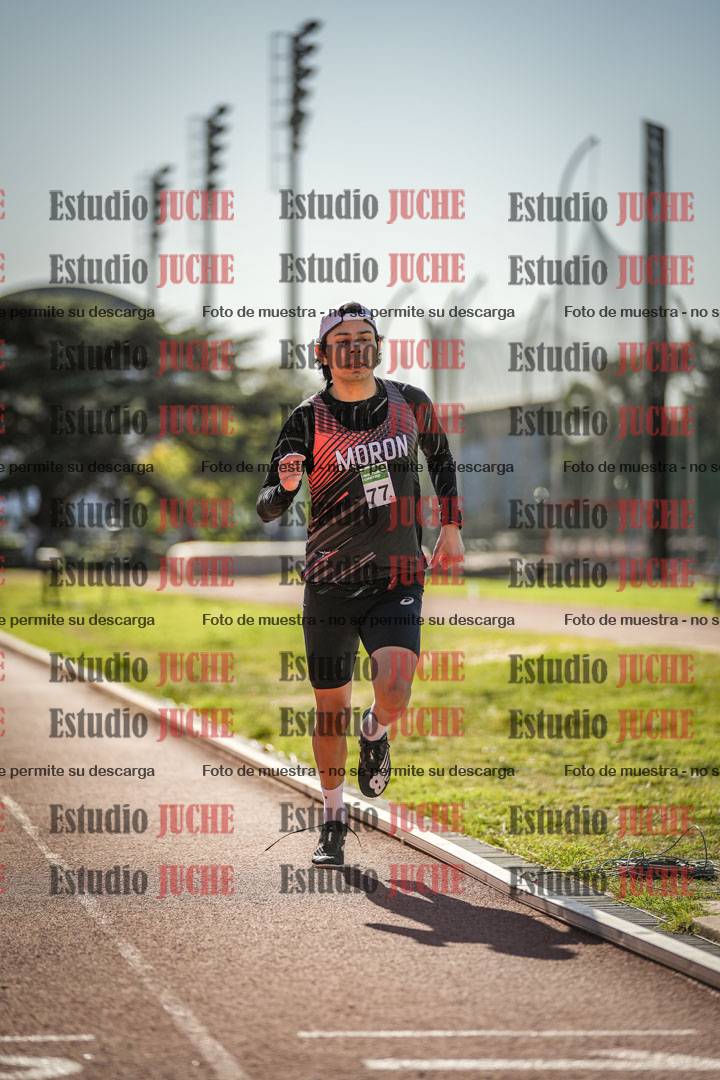 Fotos de los 800 m llanos de varones