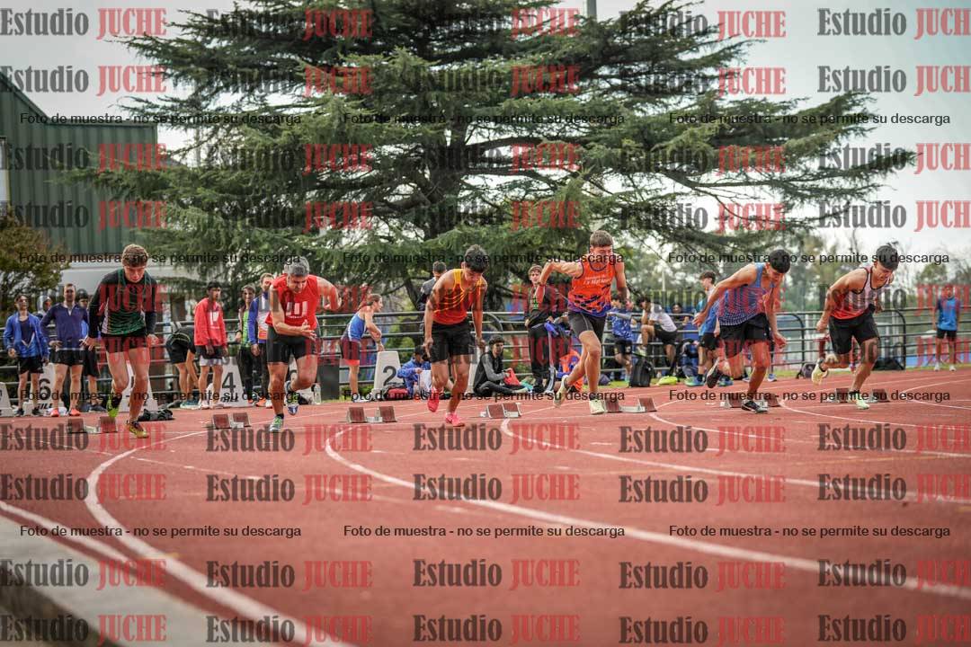 Fotos de los 100 m llanos de varones