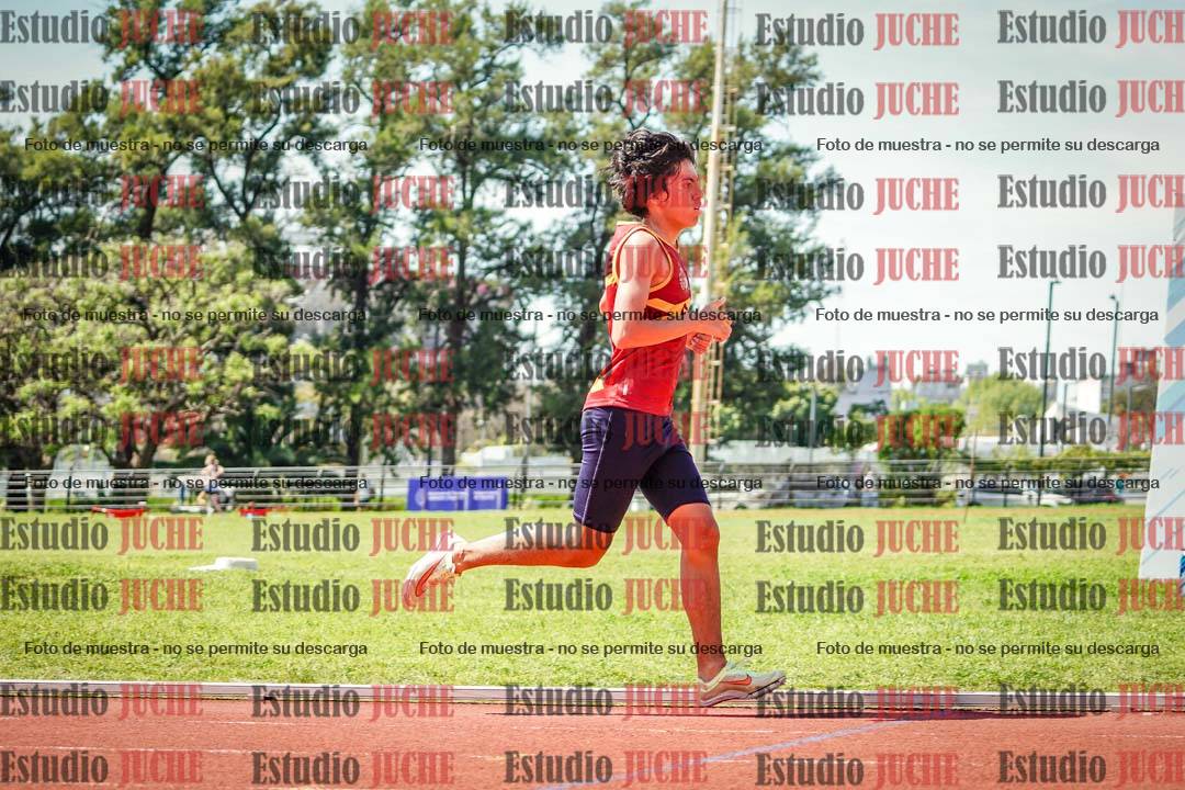 Fotos de los 2400 m llanos de varones
