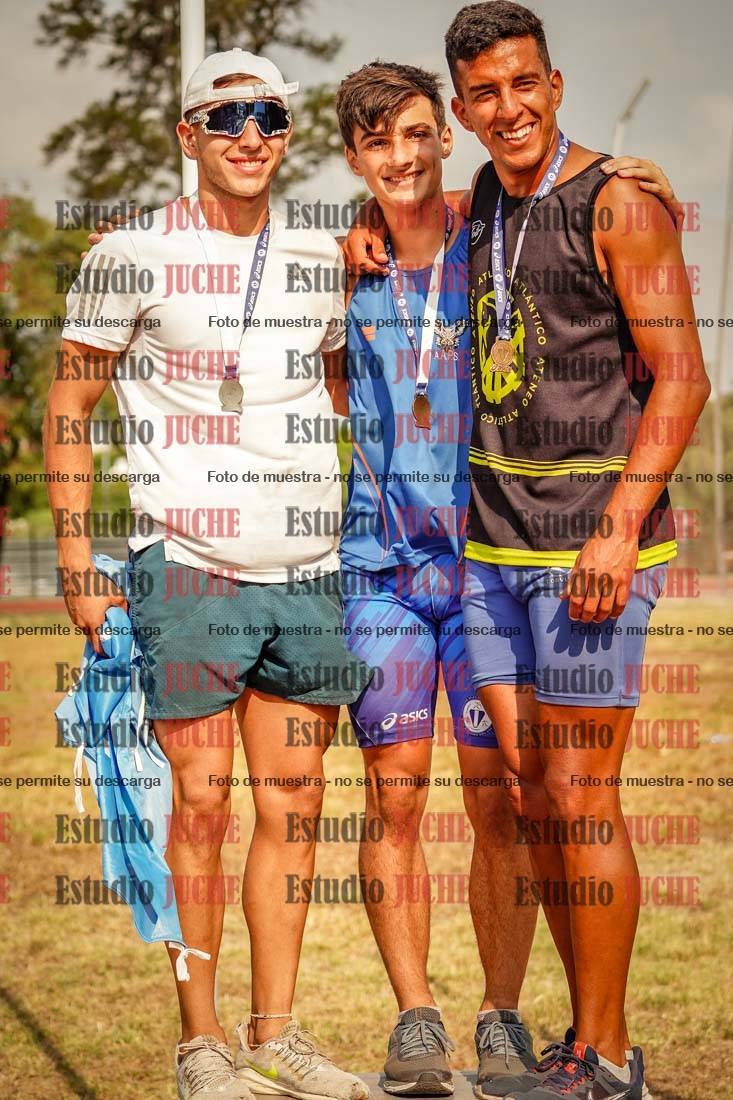 Fotos de algunos podios y extras del torneo