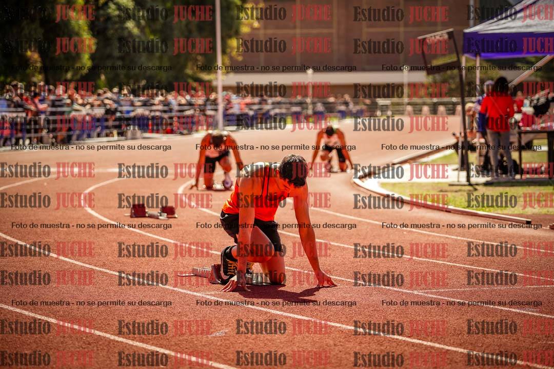 Fotos de los 400 m llanos de varones