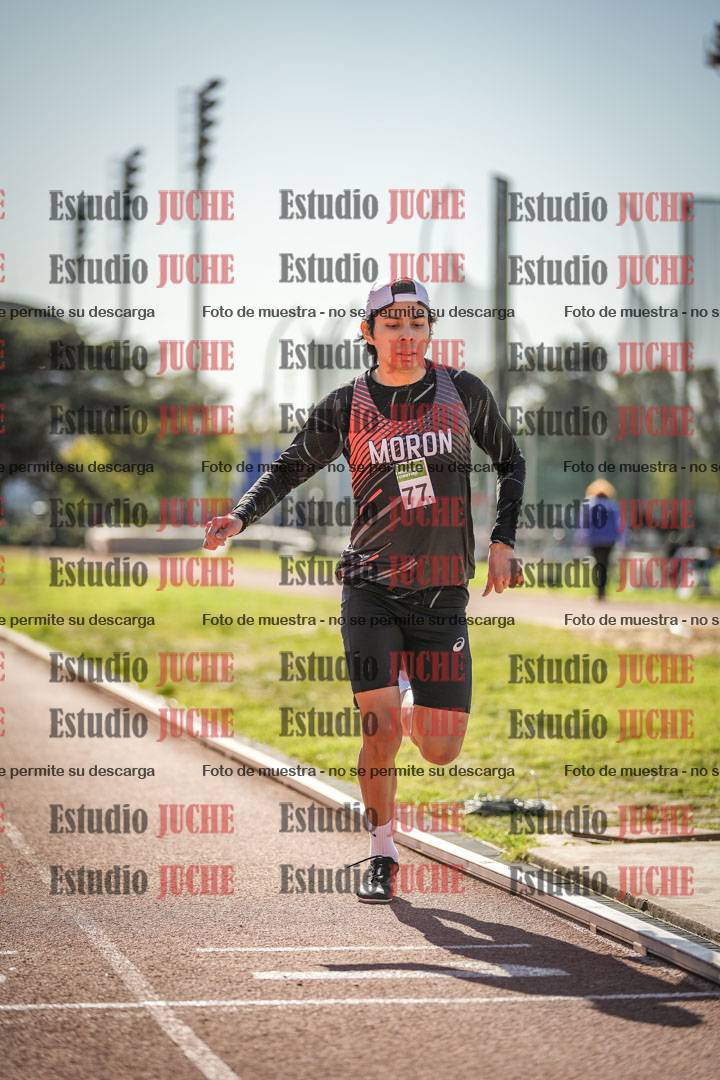 Fotos de los 800 m llanos de varones