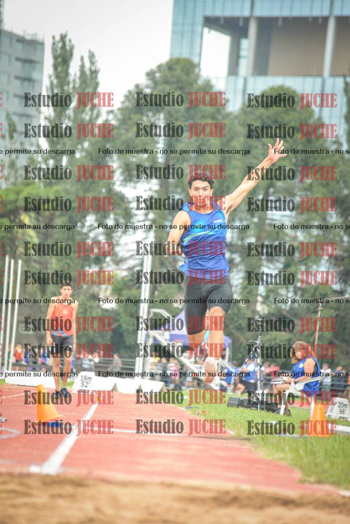 Fotos del salto triple - tabla de 8 y 10