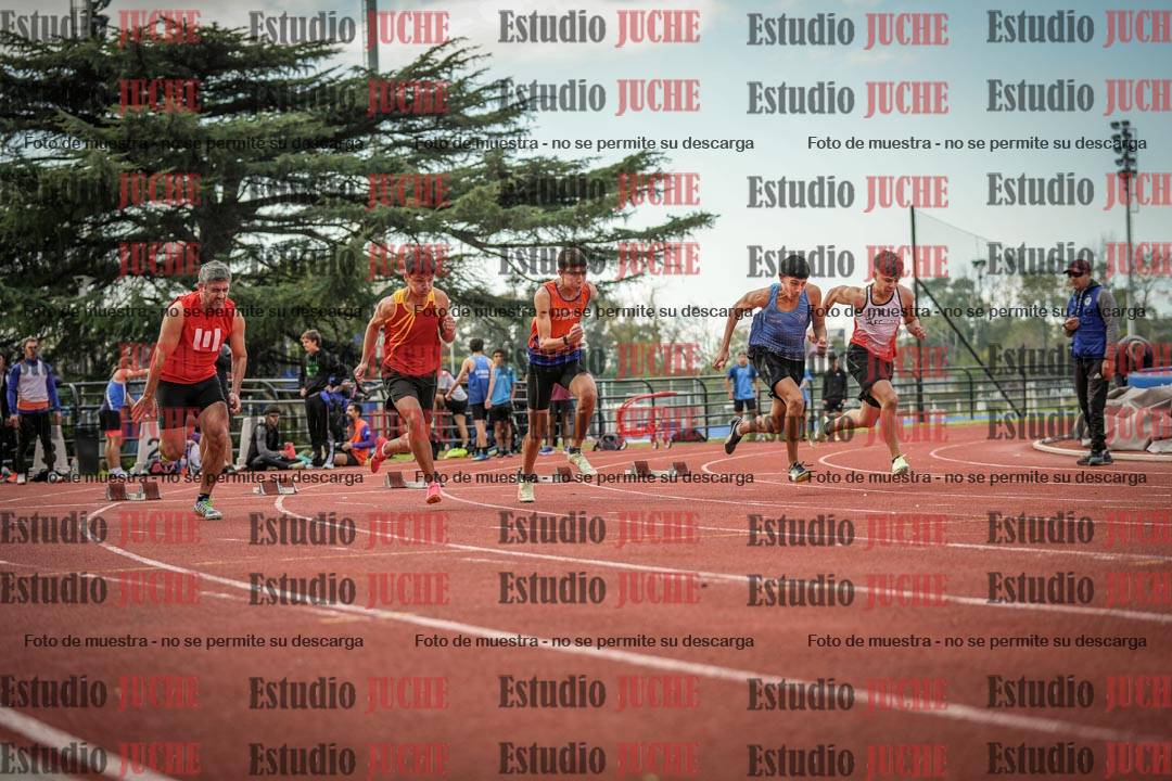 Fotos de los 100 m llanos de varones