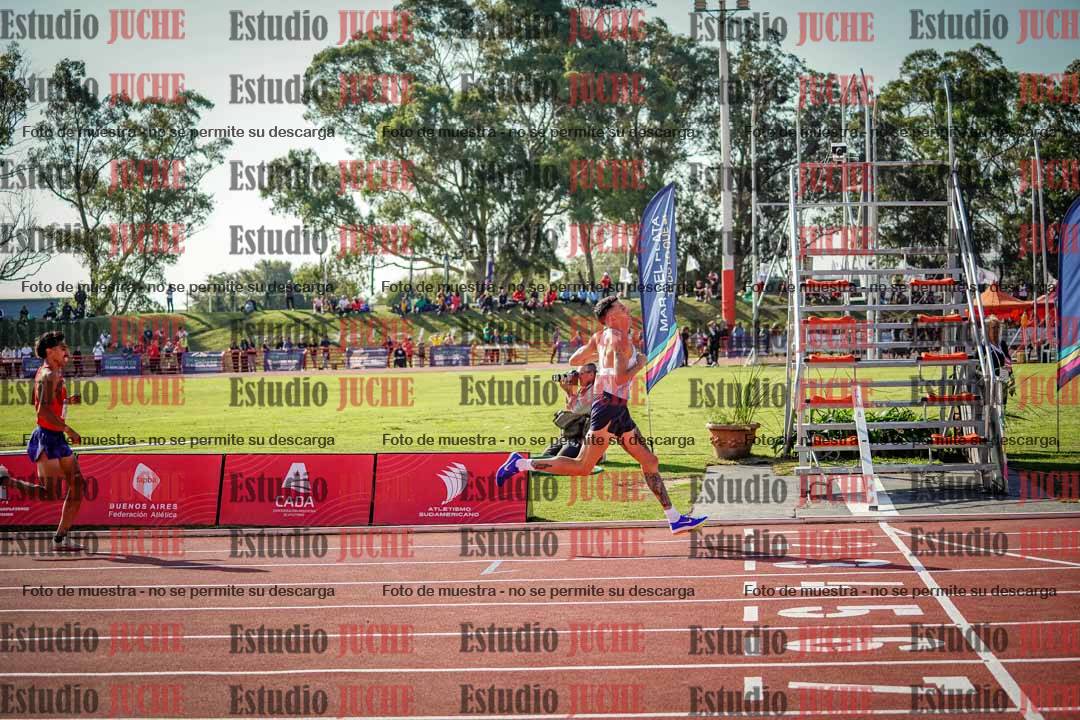 Fotos de los 1500 m llanos de varones