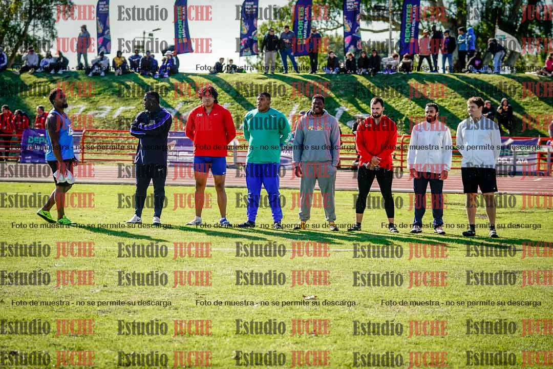 Fotos de algunos extras y podios del día 2