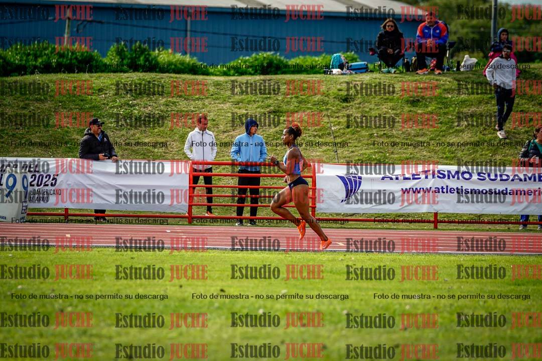 Fotos de los 800 m llanos de mujeres - hepta 7