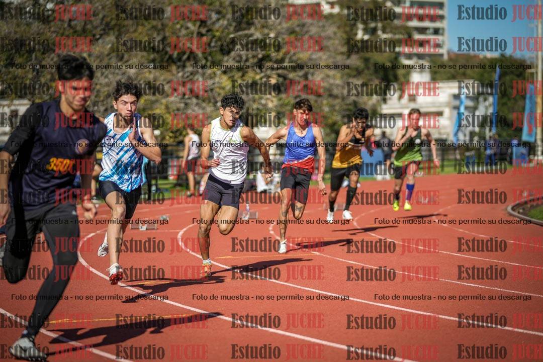 Fotos de los 200 m llanos de varones