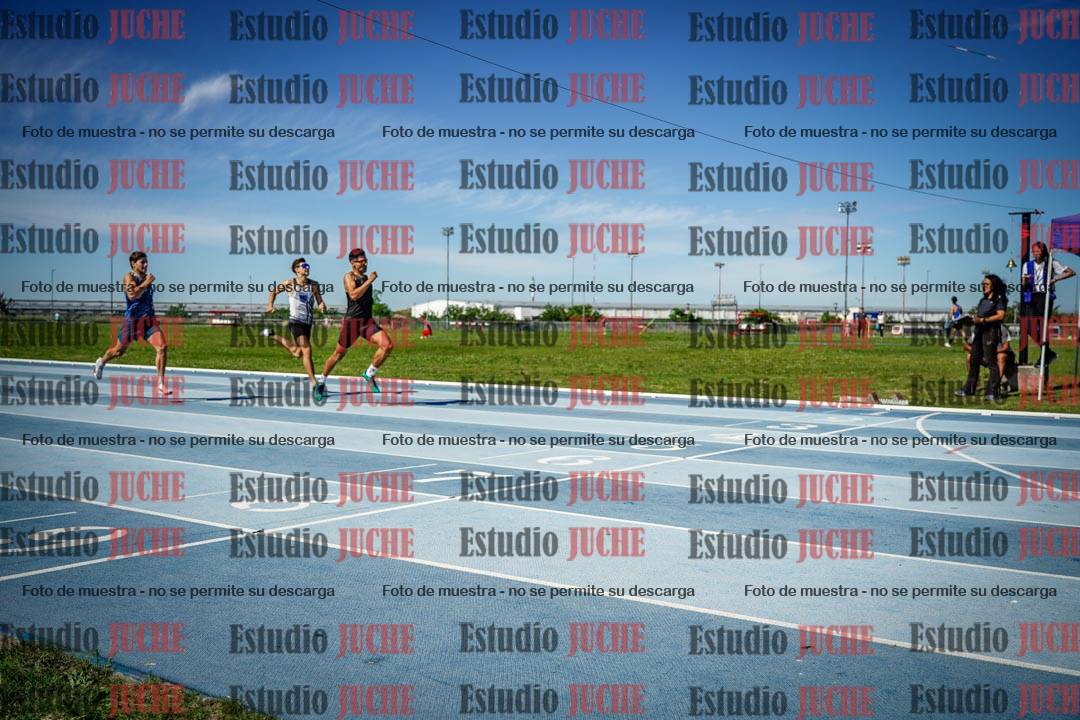 Fotos de los 400 m llanos de varones