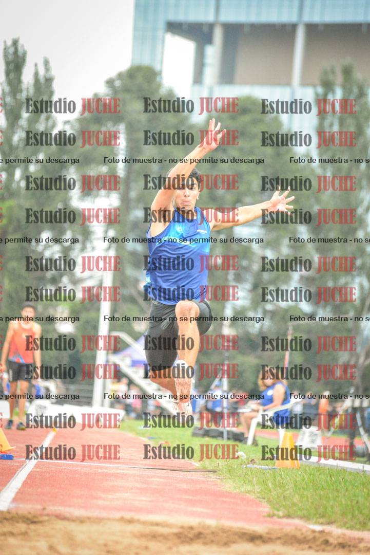 Fotos del salto triple - tabla de 8 y 10