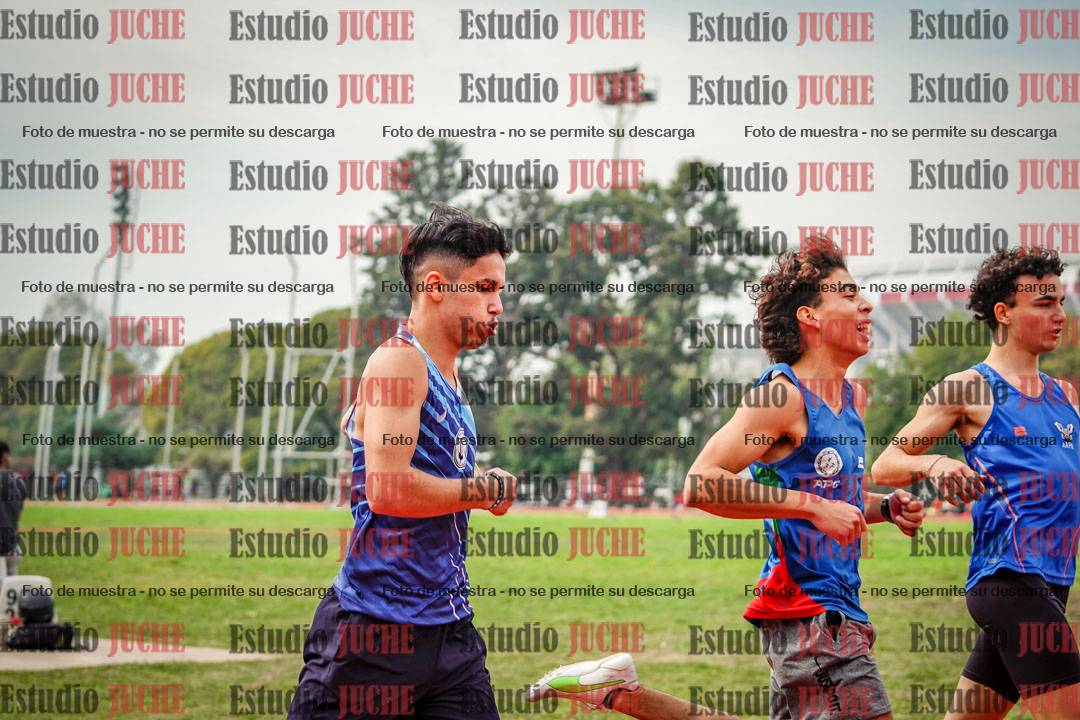 Fotos de los 200 m llanos de varones