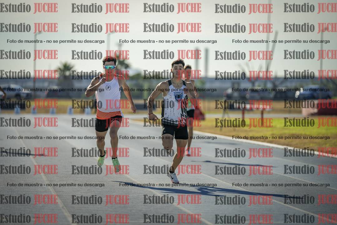 Fotos de los 400 m llanos de varones