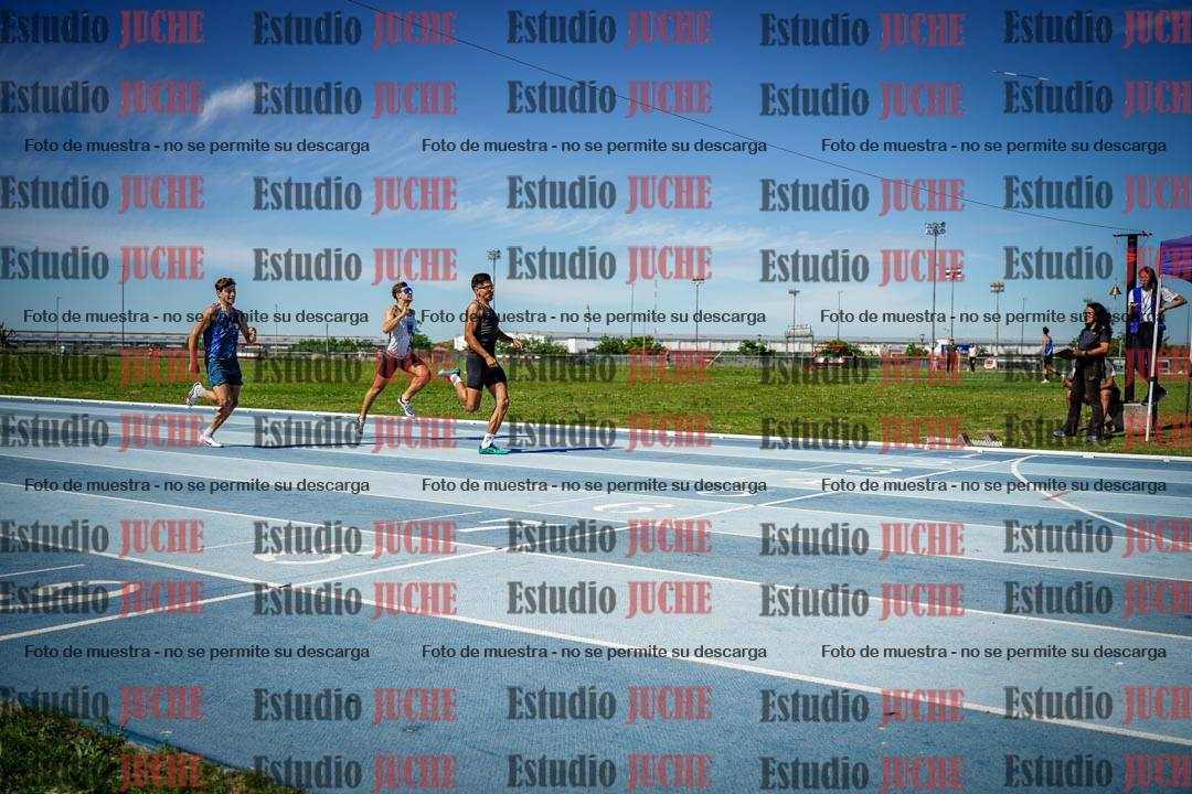 Fotos de los 400 m llanos de varones