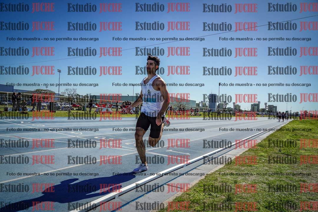 Fotos de los 800 m llanos de varones