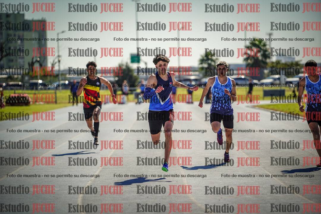 Fotos de los 100 m llanos de varones
