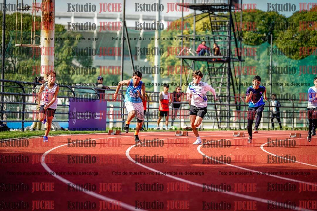 Fotos de los 150 m llanos de varones