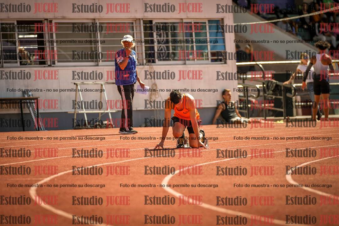 Fotos de los 400 m llanos de varones