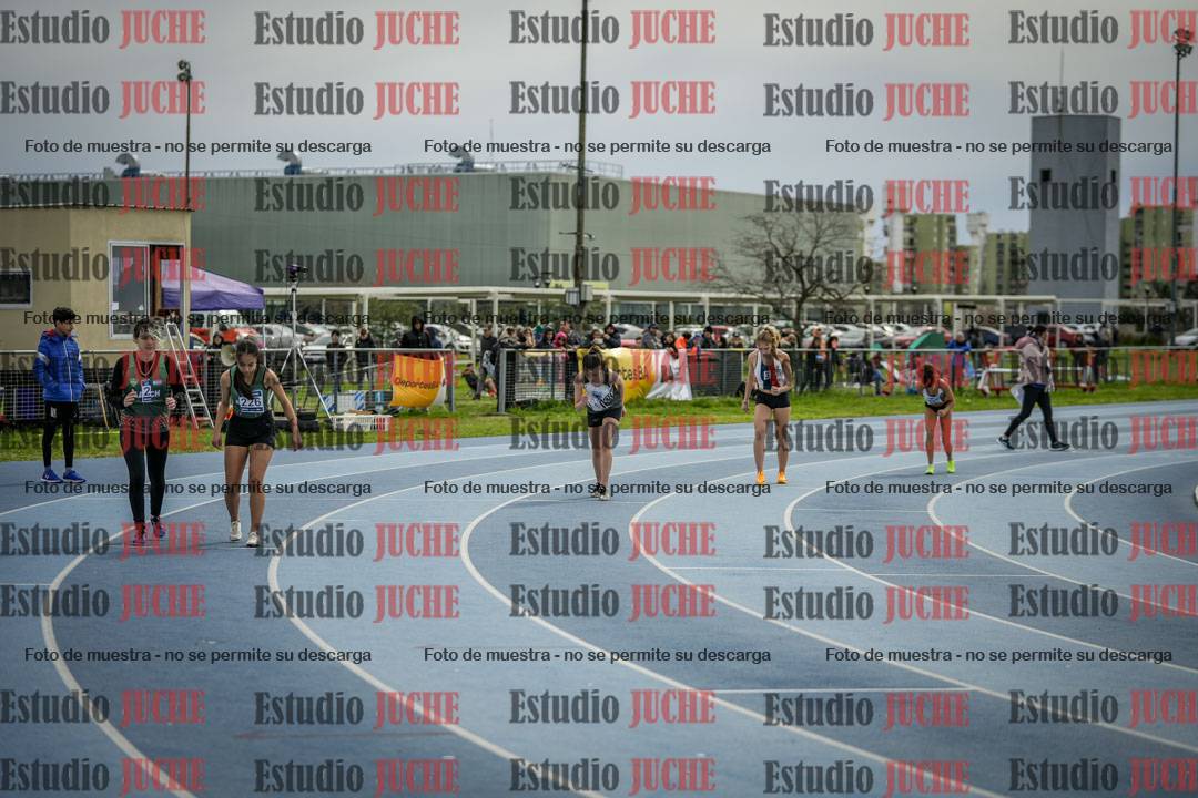 Fotos de los 800 m llanos de mujeres - U17