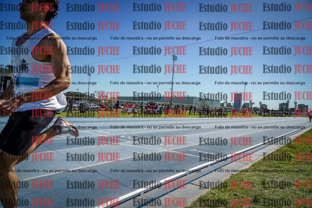 Fotos de los 800 m llanos de varones