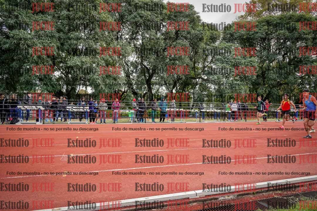 Fotos de los 100 m llanos de varones