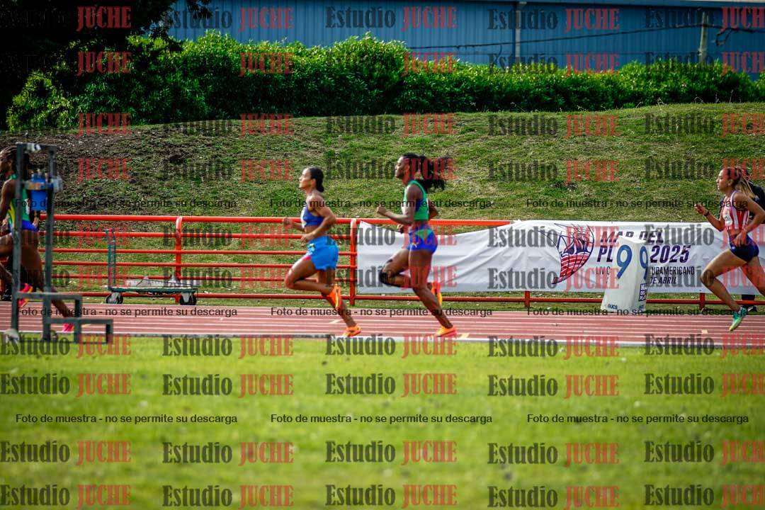 Fotos de los 800 m llanos de mujeres - hepta 7