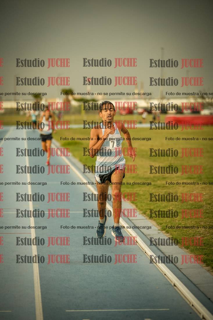 Fotos de los 1000 m llanos de varones