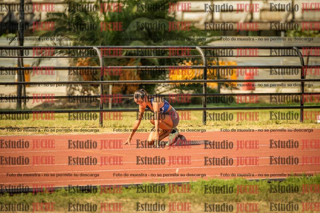 Fotos de los 295 m con vallas de mujeres