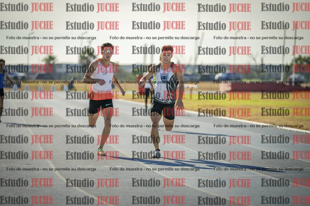 Fotos de los 400 m llanos de varones