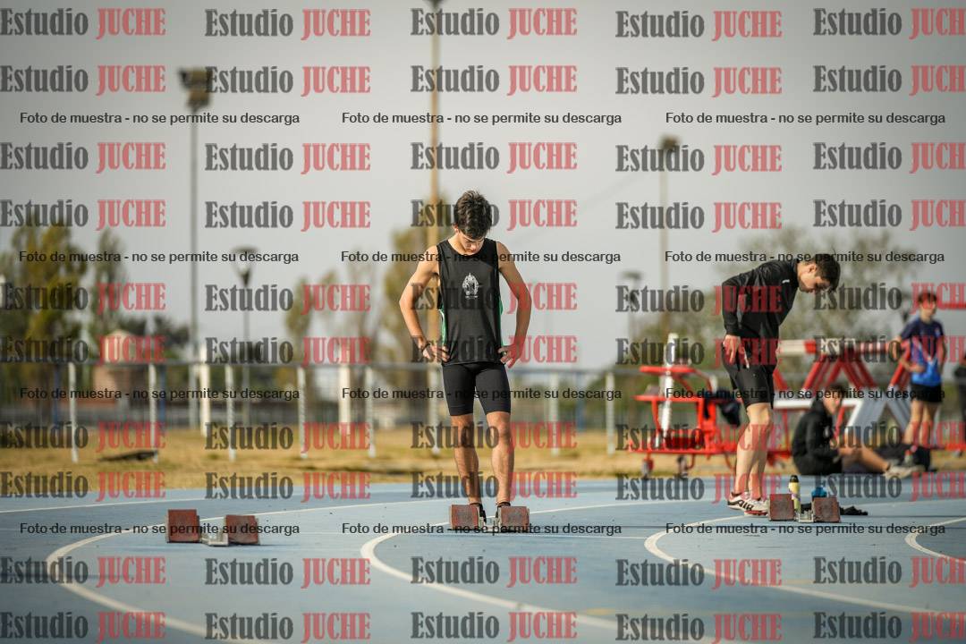 Fotos de los 200 m llanos de varones