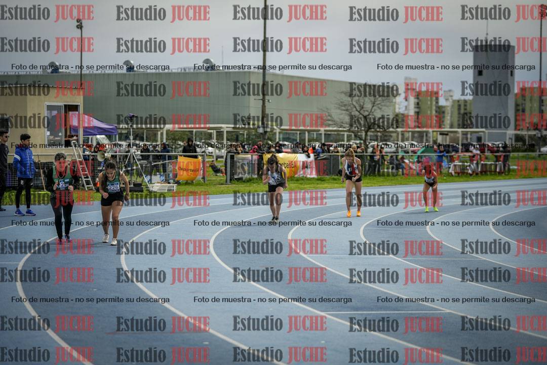 Fotos de los 800 m llanos de mujeres - U17