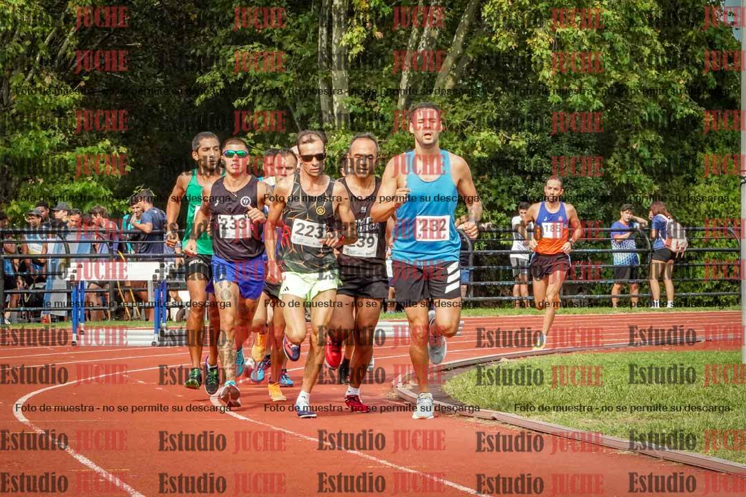 Fotos de los 3000 m llanos de varones