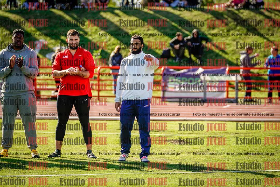 Fotos de algunos extras y podios del día 2